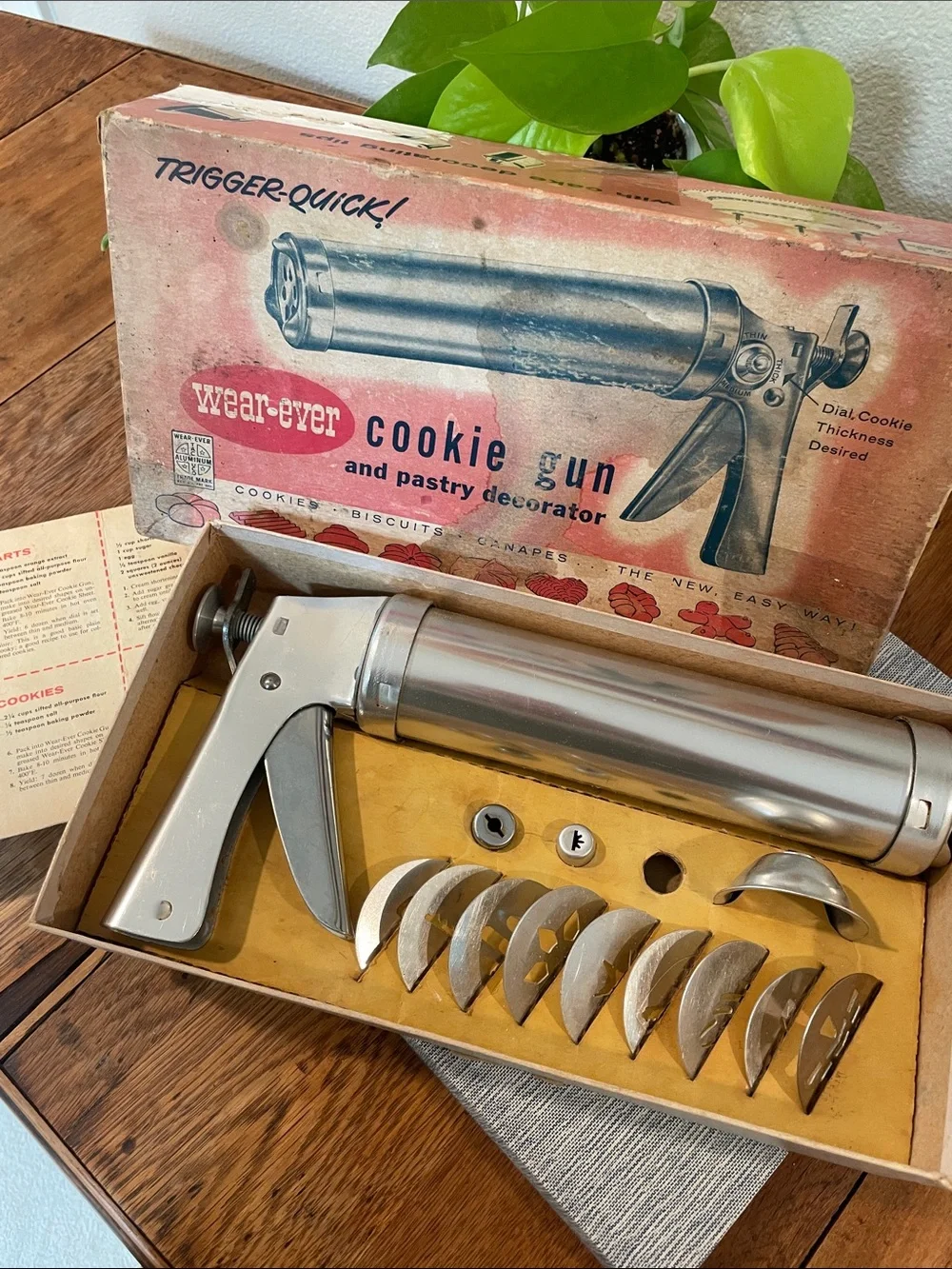 Vintage Wear-Ever Cookie Gun & Pastry Decorator | Original Box | 1950s